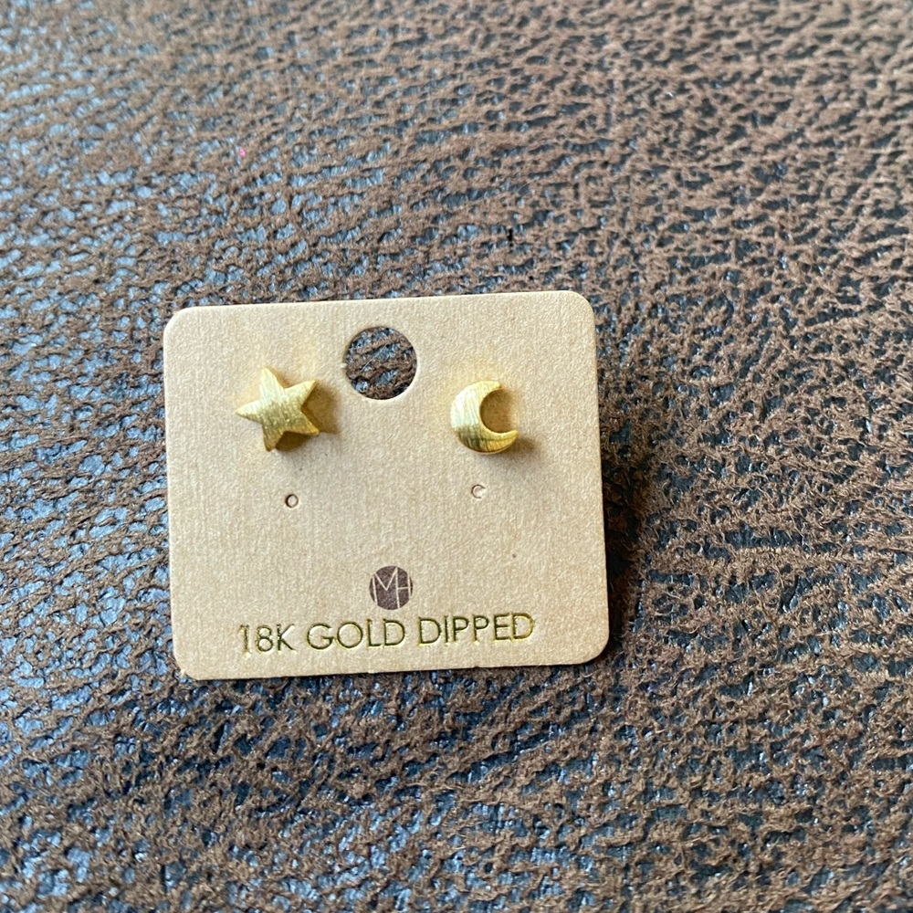 Brand New - Moon & Star Earrings!